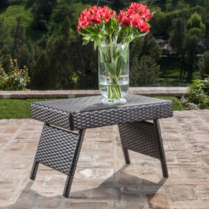 SALEM PE WICKER SNACK TABLE